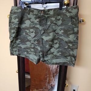 Old navy Camo high rise Shorts